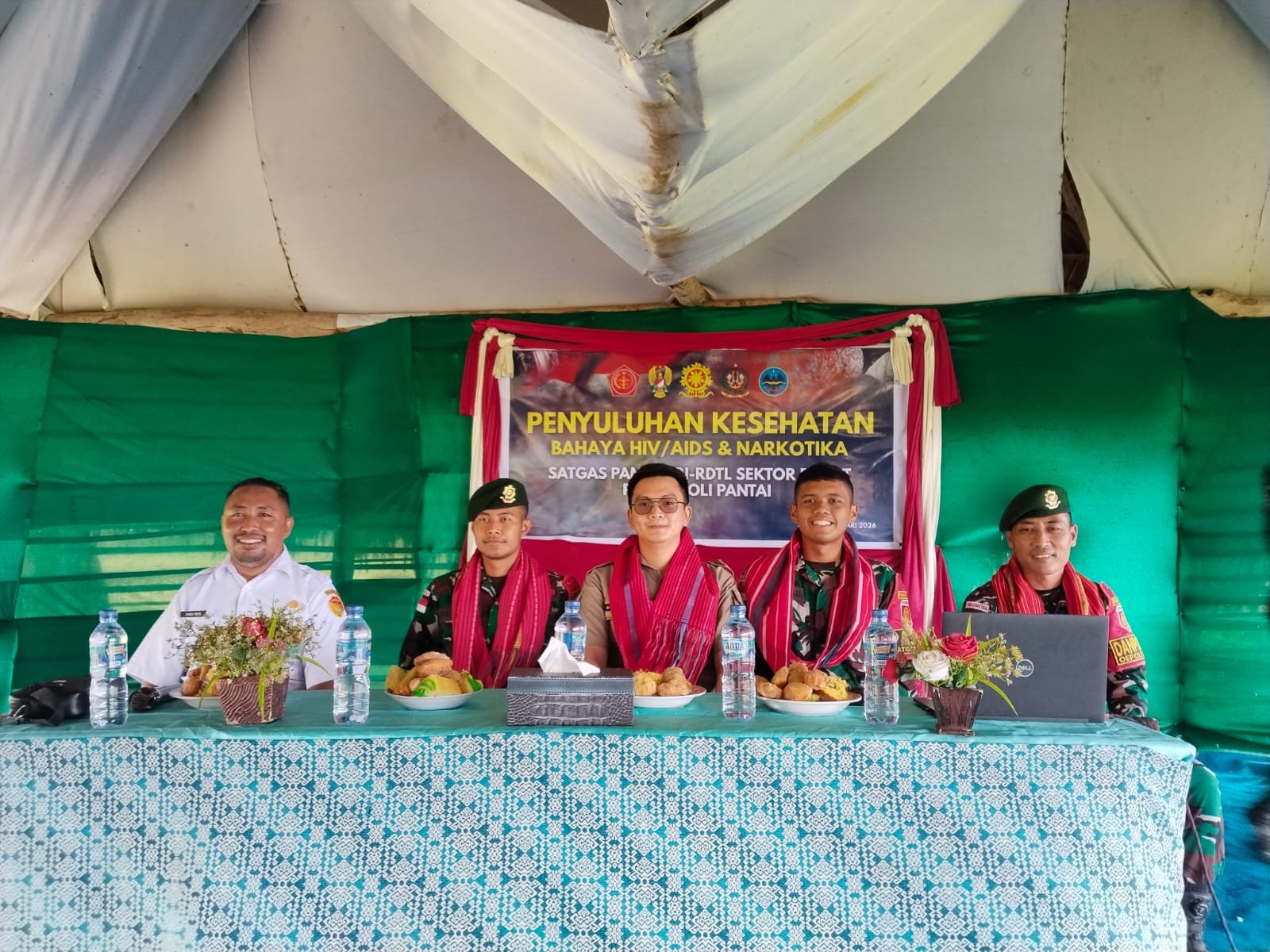 Satgas Pamtas RI–RDTL Sektor Barat Pos Oepoli Pantai Gelar Penyuluhan Bahaya HIV/AIDS dan Narkotika di SMAN 1 Amfoang Timur